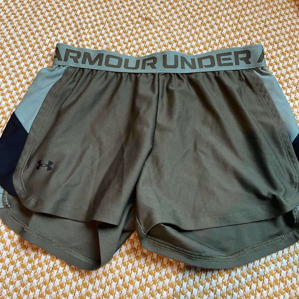 Under armour green shorts